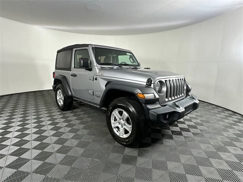 Certified 2019 Jeep Wrangler Sport image 3