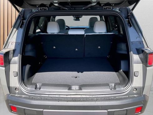 New 2026 Jeep Cherokee Laredo AWD/4WD image 21