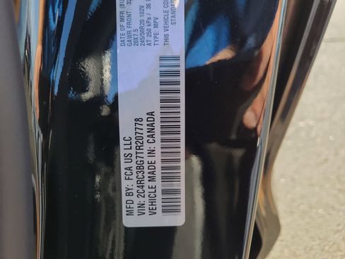 New 2026 Chrysler Pacifica Select image 29