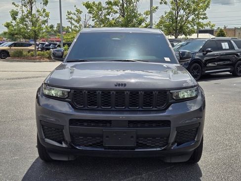 Used 2025 Jeep Grand Cherokee L Laredo AWD/4WD image 2
