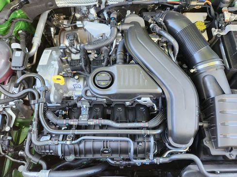 New 2026 Volkswagen Taos SE AWD/4WD image 20