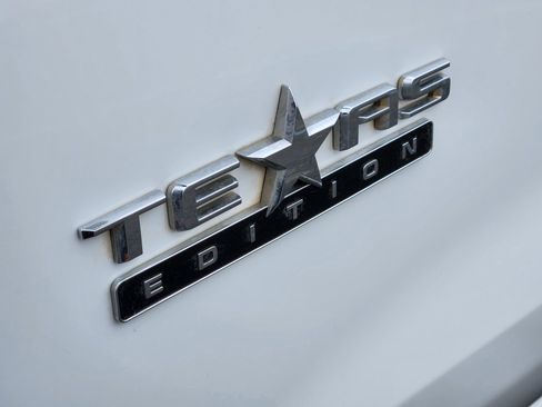 Used 2023 Chevrolet Silverado 1500 LT w/ Z71 Off-Road Package image 27