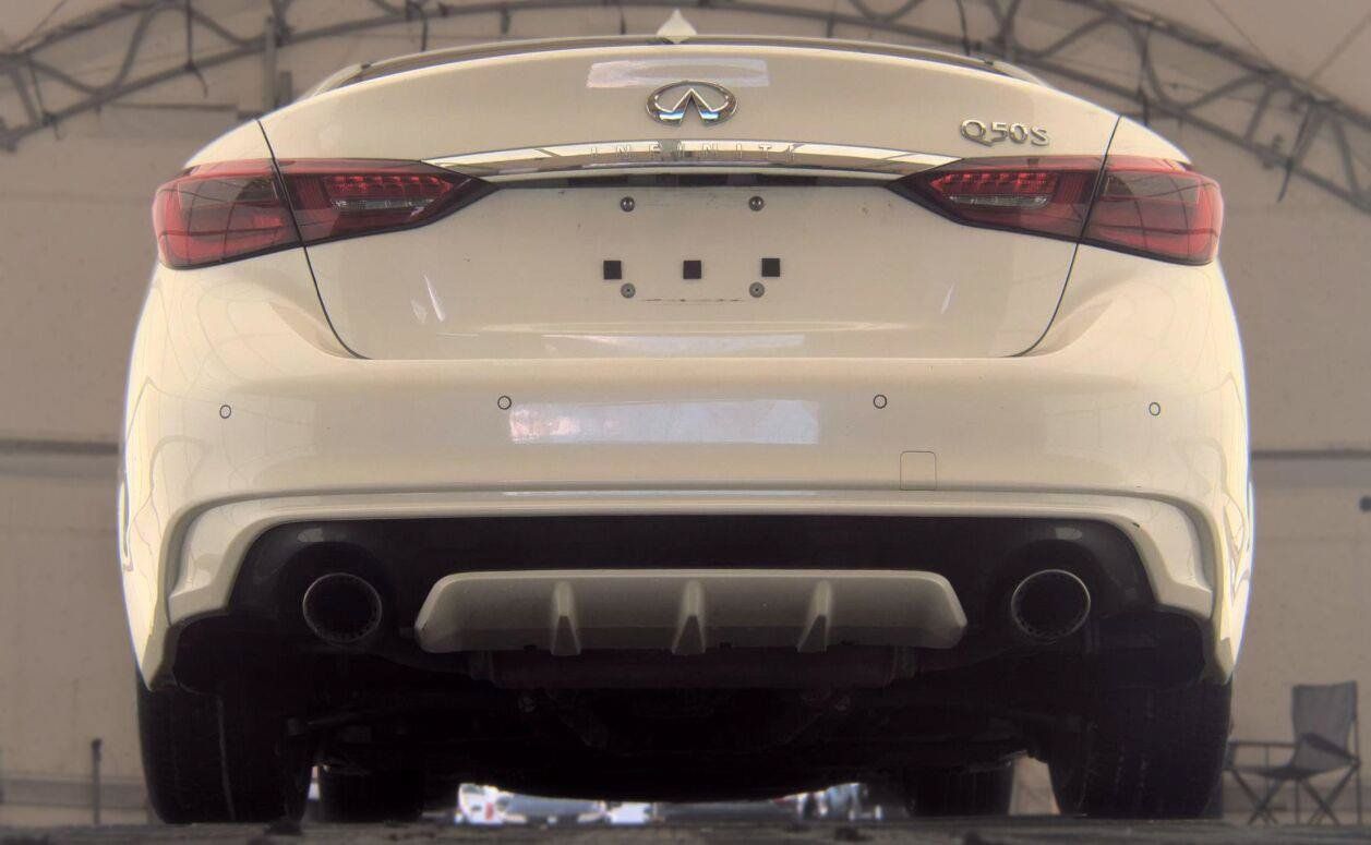 Used 2018 INFINITI Q50 Sport w/ Sensory Package (Sport) RWD image 18