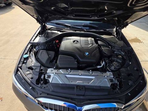 Used 2020 BMW 330i Sedan w/ Premium Package image 24