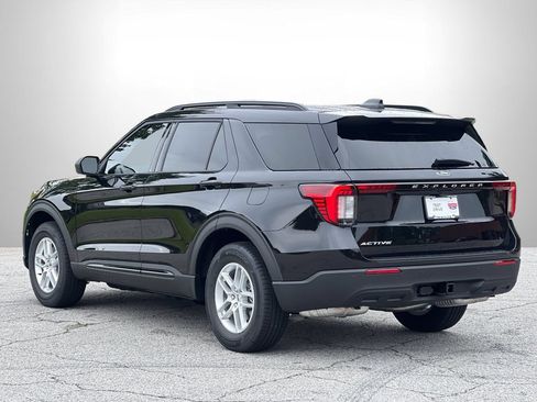 New 2026 Ford Explorer Active RWD image 21