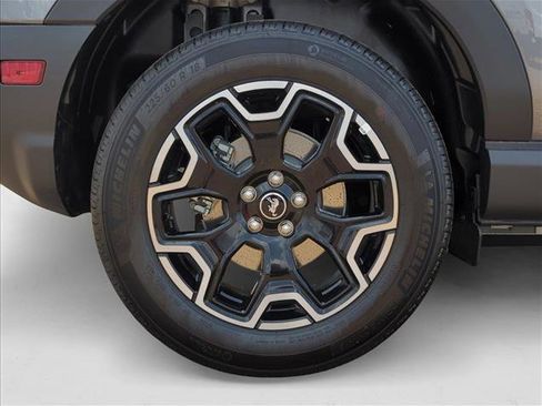 New 2025 Ford Bronco Sport Outer Banks w/ Outer Banks Tech Package+ image 9