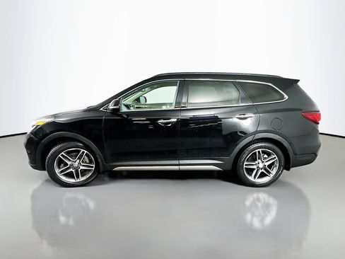 Used 2019 Hyundai Santa Fe XL image 4