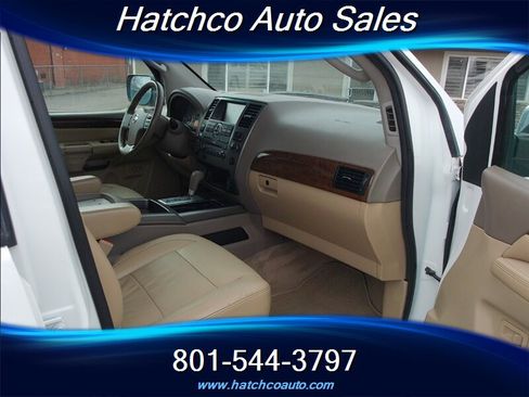 Used 2011 Nissan Armada SL image 21