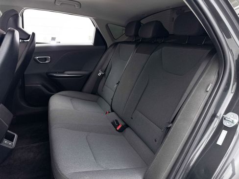 Certified 2025 Kia K4 FWD image 28
