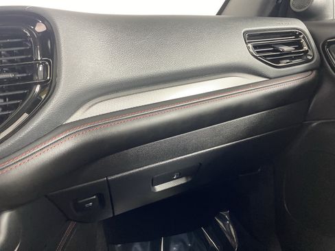 Used 2025 Dodge Durango GT image 36