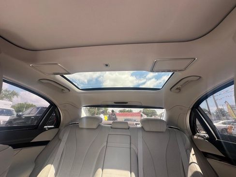 Used 2016 Mercedes-Benz S 550 4MATIC Sedan image 21