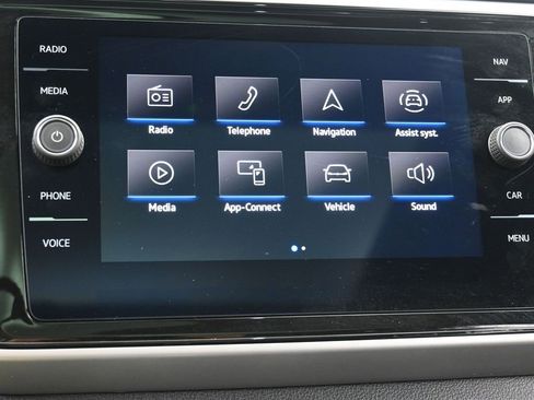 Used 2022 Volkswagen Atlas Cross Sport SEL R-Line image 20