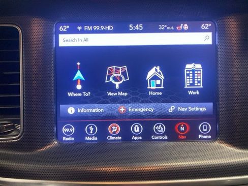 Used 2018 Dodge Charger GT image 21