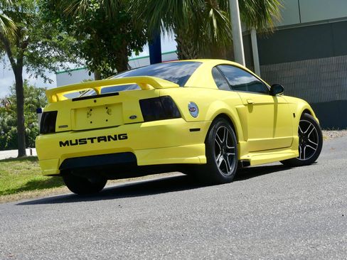 Used 2001 Ford Mustang GT RWD image 99