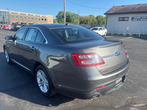 Used 2015 Ford Taurus SEL w/ Equipment Group 201A AWD/4WD image 5
