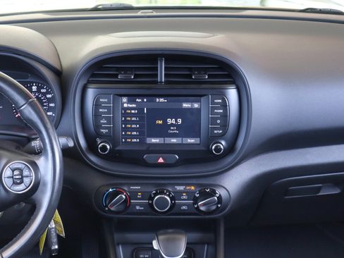 Used 2021 Kia Soul X-Line image 17