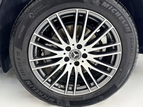 Certified 2026 Mercedes-Benz GLC 300 image 29