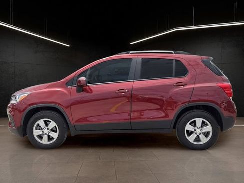 Used 2022 Chevrolet Trax LT AWD/4WD image 4