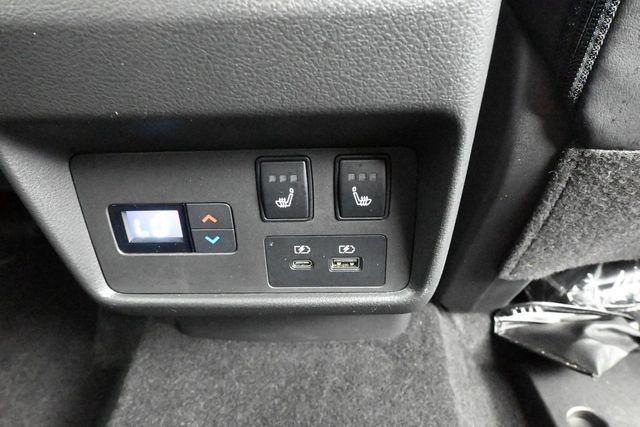 Used 2021 Nissan Rogue Platinum FWD image 29