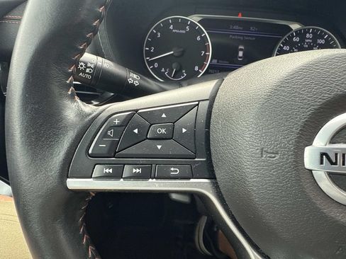 Used 2022 Nissan Sentra SR FWD image 29