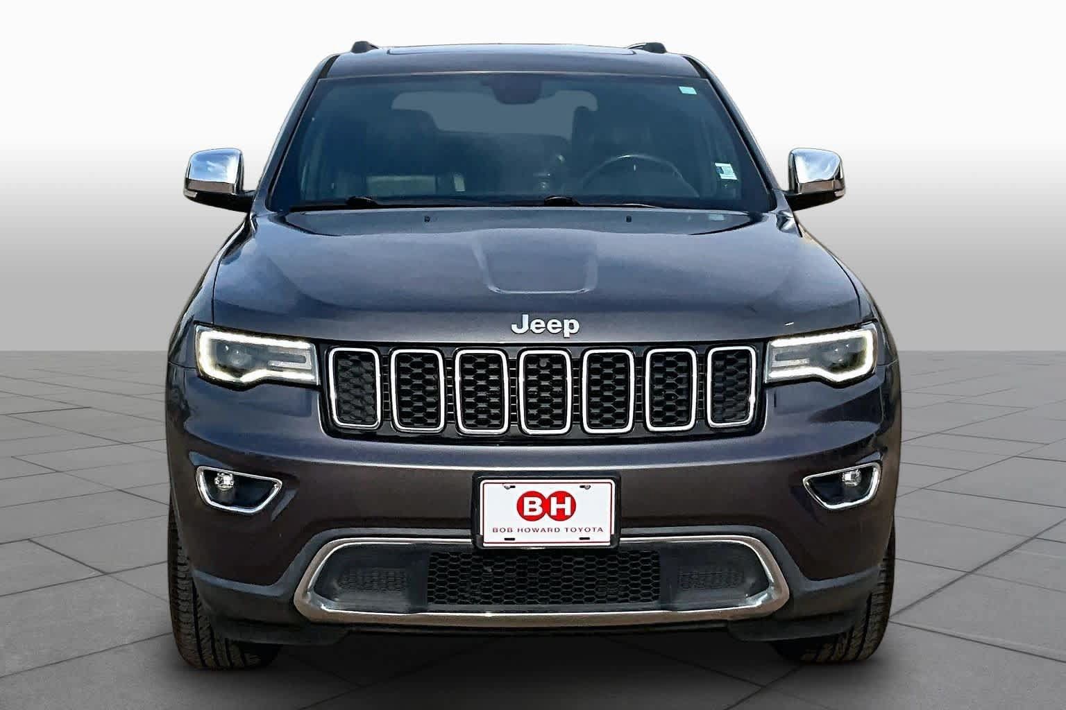 Used 2017 Jeep Grand Cherokee Limited w/ Luxury Group II AWD/4WD image 3