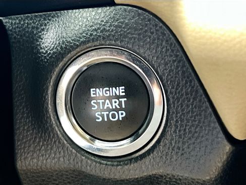 Used 2025 Toyota RAV4 XLE w/ Convenience Package FWD image 24