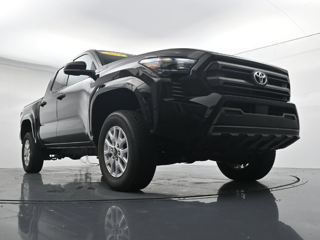 Used 2025 Toyota Tacoma SR AWD/4WD image 28