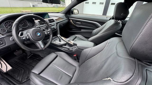 Used 2020 BMW 430i xDrive Coupe w/ M Sport Package AWD/4WD image 27