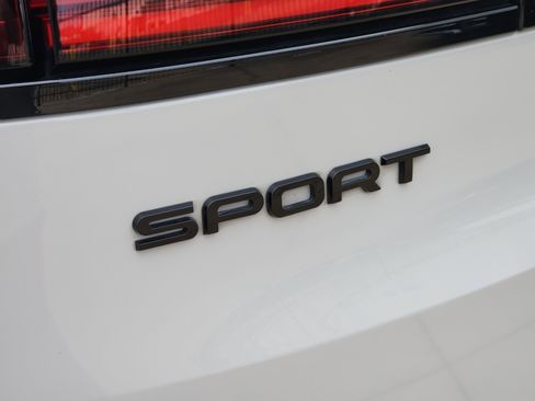 Certified 2025 Land Rover Range Rover Sport Dynamic SE image 12