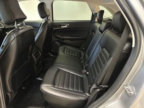 Used 2022 Ford Edge SEL w/ Convenience Package image 18