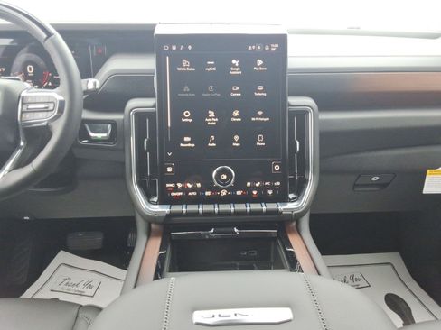 New 2026 GMC Yukon Denali w/ Advanced Technology Package image 12