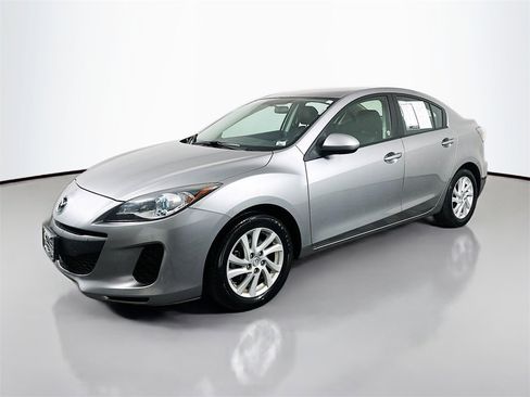 Used 2012 MAZDA MAZDA3 i Grand Touring w/ Tech Pkg image 3