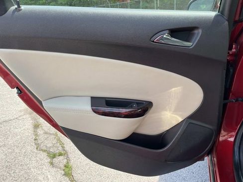 Used 2014 Buick Verano Leather FWD image 17