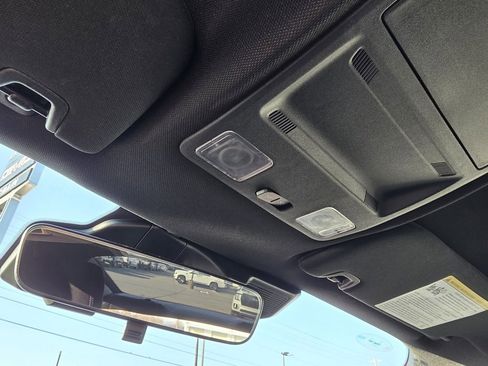 Used 2025 Ford Mustang EcoBoost image 20