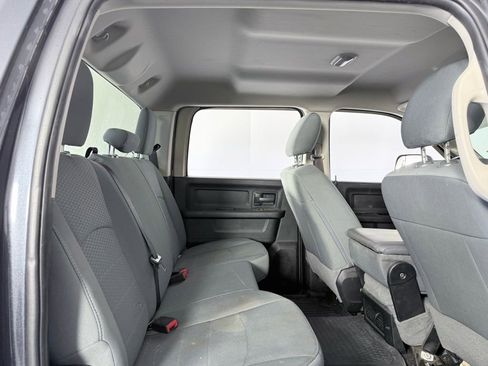 Used 2017 RAM 2500 Tradesman w/ Chrome Appearance Group image 26