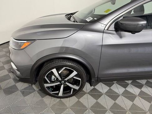 Used 2020 Nissan Rogue Sport SL w/ Premium Package image 12