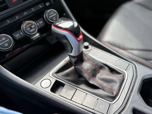 Used 2024 Volkswagen Jetta GLI Autobahn FWD image 18
