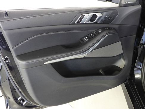 Used 2020 BMW X5 M50i w/ Executive Package image 11