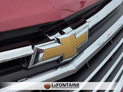 Used 2020 Chevrolet Equinox LT w/ LPO, Floor Liner Package image 9