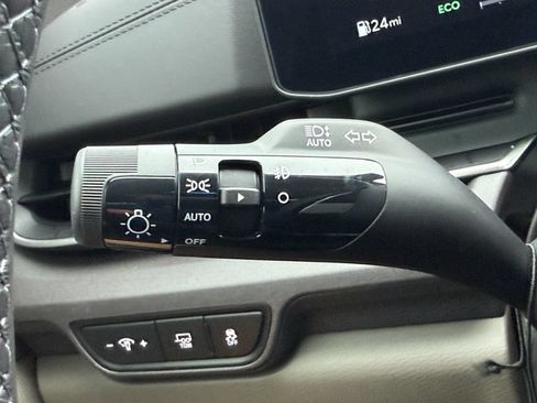 New 2026 Kia Carnival SX FWD image 32