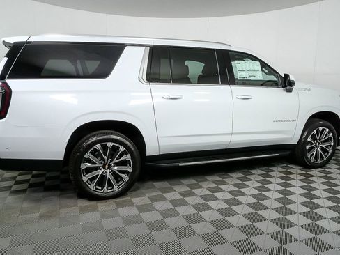 New 2026 Chevrolet Suburban High Country w/ Sun And Tow Package image 29