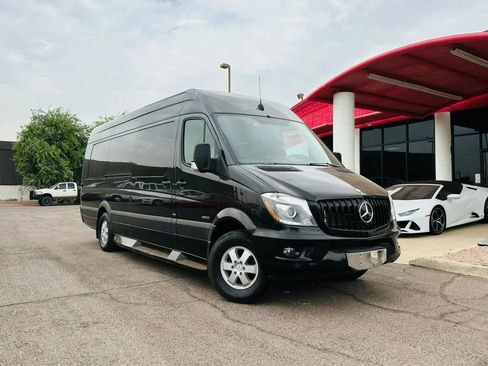 Used 2014 Mercedes-Benz Sprinter 2500 image 45