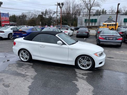 Used 2013 BMW 135i Convertible image 28