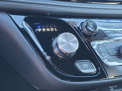 New 2026 Chrysler Pacifica Select w/ S Appearance Package image 19