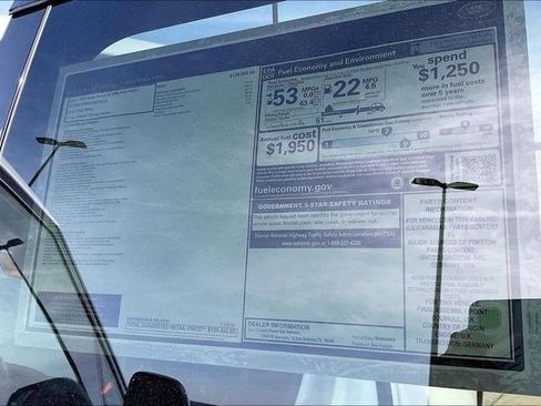 New 2026 Land Rover Range Rover SE image 16