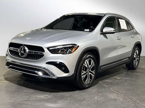 Certified 2025 Mercedes-Benz GLA 250 4MATIC image 8