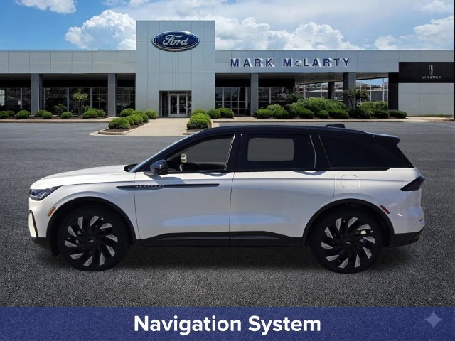 New 2026 Lincoln Nautilus Reserve w/ Jet Appearance Package AWD/4WD image 2
