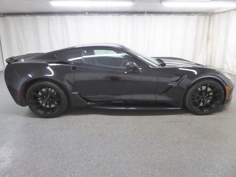 Used 2019 Chevrolet Corvette Grand Sport RWD image 11