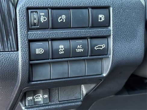 Used 2025 Toyota 4Runner 4WD image 24