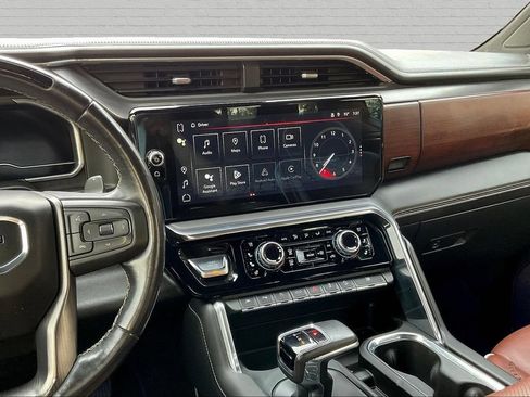 Used 2024 GMC Sierra 1500 Denali Ultimate AWD/4WD image 9